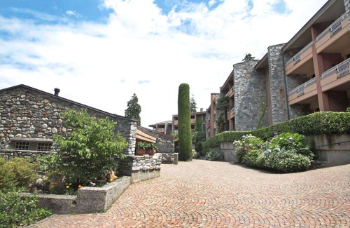 Cavona Apartment | Cozy Apartment for 4 with Pool, Balcony & Pet-Friendly Perks