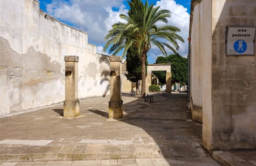 San Donato di Lecce Apartment | Cozy Apartment Calù 3 with Balconies & Wi-Fi Access