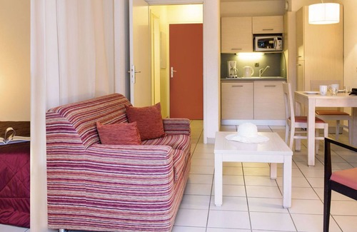Divonne-les-Bains Apartment | Lovely apartment for 2 people with hot tub, WIFI, pool, A/C, TV, terrace, pets allowed and parking