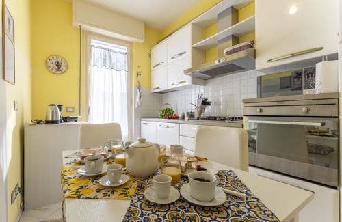 Macchino Apartment | Comfortable Apartment for 6 with A/C, WIFI & Pet Welcome