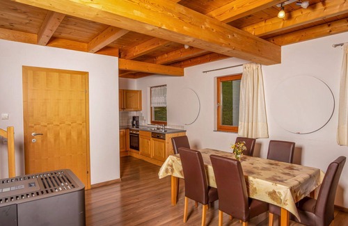 Eben im Pongau House | Lovely apartment in villa for 12 people with WIFI, TV, terrace and parking