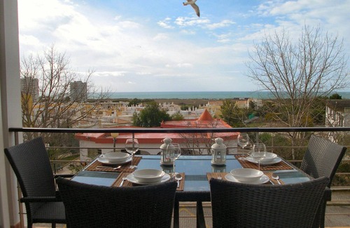 Alvor Apartment | Exceptional Alvor Apartment with Ocean Views & Rooftop Pool