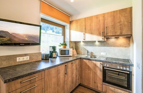 Niederau Apartment | Lovely apartment for 7 people with WIFI, TV and balcony