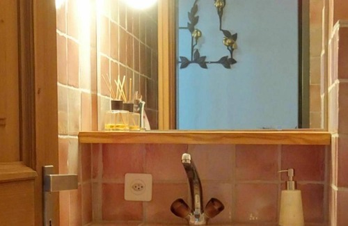 Engelberg Apartment | Lovely apartment for 2 guests with pool, WIFI, TV, balcony and parking