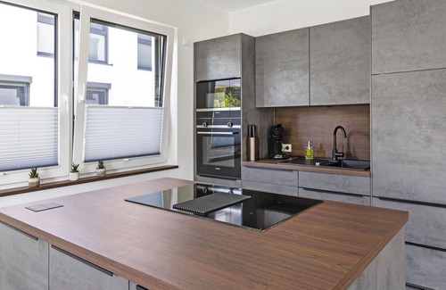 Butjadingen Apartment | Spacious Oceanfront Apartment with Terrace and WIFI
