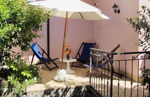 Stellanello Apartment | Lovely apartment for 5 guests with TV, terrace, pets allowed and parking