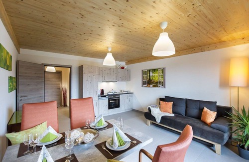 Mariapfarr Apartment | Stylish Apartment for 6 with WIFI, Balcony & Kitchen Access