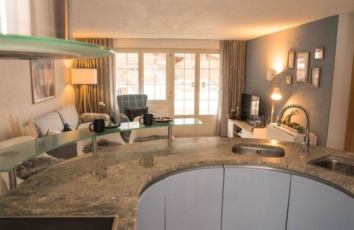 Feutersoey Apartment | Comfortable Apartment for 4 with WIFI, Balcony & Parking