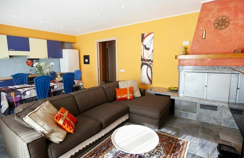 Corrido Apartment | Cozy Apartment for 3 with Balcony, Kitchen & Lake View
