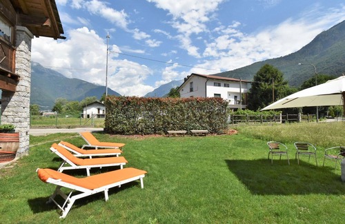 Bodengo Apartment | Lovely apartment for 3 people with WIFI, TV, patio, pets allowed and parking