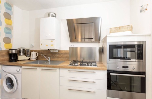 La Madeleine-Bellevue Apartment | Cozy Apartment for 4 with Ocean Views and Pet Friendly