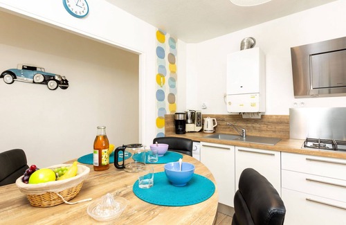La Madeleine-Bellevue Apartment | Cozy Apartment for 4 with Ocean Views and Pet Friendly