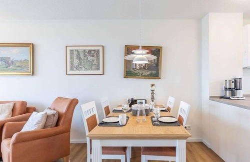 Nordstrand Apartment | Lovely apartment for 4 guests with WIFI, TV, balcony and pets allowed