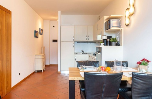 Vignola Apartment | Cozy Apartment for 4 with Lake View and Free Parking