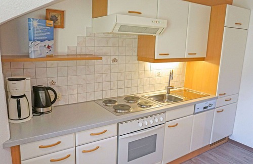 Kappl Apartment | Inviting Apartment for 4 Guests with Lake View & Kitchen