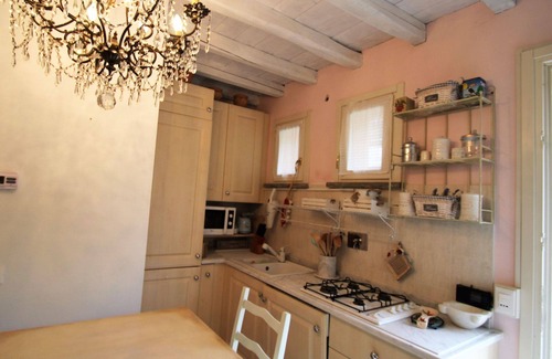 Cinque Terre Apartment | Cozy Apartment for 5 with Pool, Ocean View & Patio