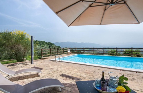 Fornole Apartment | Lovely apartment for 5 people with A/C, WIFI, pool and TV