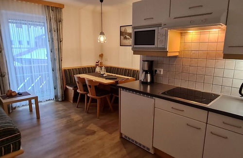 Fendels Apartment | Inviting Apartment for 6 with Lake View and Pet-Friendly Amenities