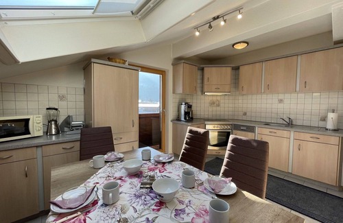 Bad Haering Apartment | Inviting Apartment for 6 with Panoramic Views & WIFI