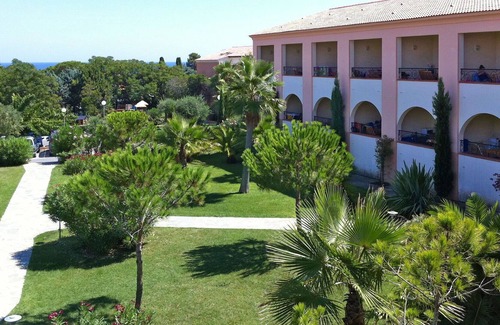 Bravone Apartment | Lovely apartment for 6 guests with WIFI, pool, terrace and parking