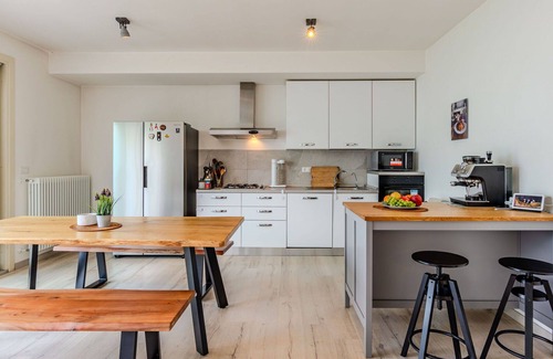 Dorio Apartment | Lovely apartment for 7 people with pool, WIFI, TV, terrace and parking