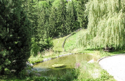 Fliess Apartment | Inviting Apartment for 4 with WIFI, TV & Panoramic Views