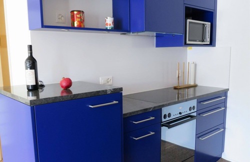 Engelberg Apartment | Cozy Apartment for 4 with Balcony, WIFI & Parking