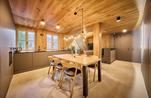 Pec pod Snezkou Apartment | Charming Apartment for 5 with WIFI, Terrace & Pet Friendly