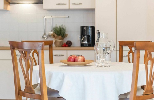 Postal Apartment | Cozy Apartment for 3 with Pool, A/C, and Balcony