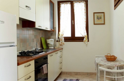Val di Sogno Apartment | Cozy Apartment for 4 with Lake View, Pets Welcome & WIFI
