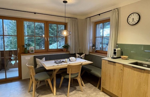 Auffach Villa | Charming Villa Apartment with WIFI, Patio & Family Amenties