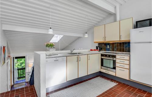Sandvig Apartment | Inviting Apartment in Allinge with Fully Equipped Kitchen