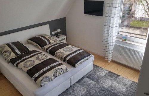 Reelsen Apartment | Cozy Apartment in Bad Driburg with Hot Tub & Family Amenities