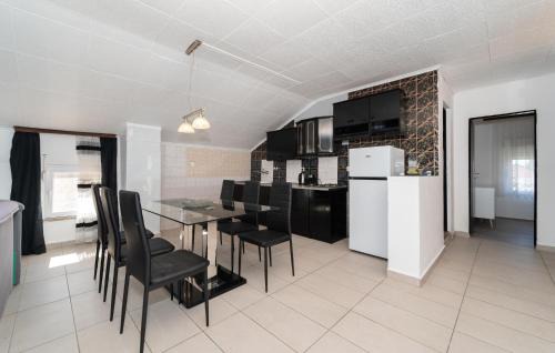 Donji Karin Apartment | Comfortable Apartment in Benkovac with Free Wifi Access