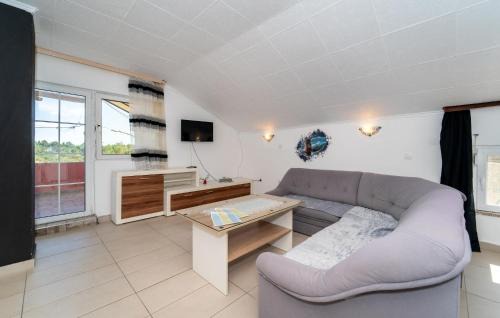 Donji Karin Apartment | Comfortable Apartment in Benkovac with Free Wifi Access