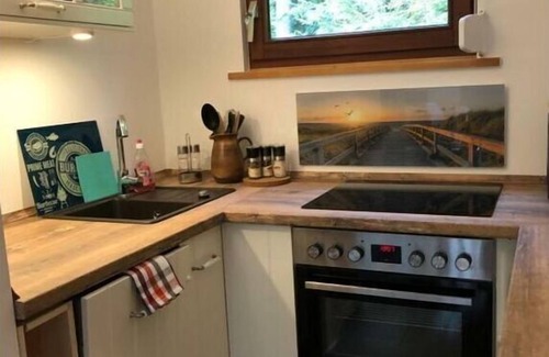Ovelgoenne Apartment | Inviting Apartment in Putbus with Pet-Friendly Amenities