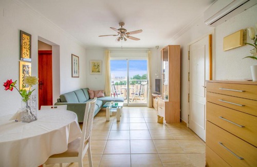 La Siesta Apartment | Relaxing 2 Bedroom Apartment with Pool in El Chaparral