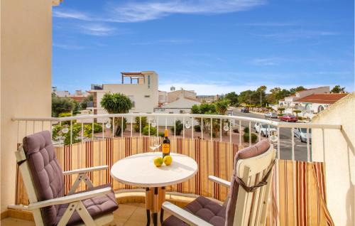 La Siesta Apartment | Relaxing 2 Bedroom Apartment with Pool in El Chaparral