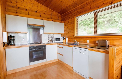 Drumnadrochit House | Cozy Villa Apartment for 6 with WIFI and Panoramic Views