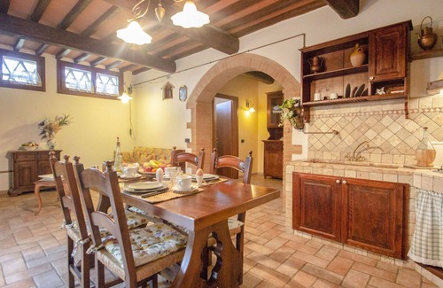 Poggiarello Villa | Idyllic Villa with Pool & Pet-Friendly Amenities Near San Gimignano