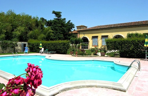 Scarperia e San Piero Villa | Inviting Villa Retreat with Pool, Ocean View & WIFI