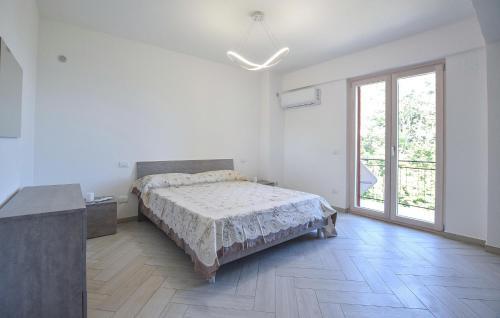 Sessa Cilento Apartment | Pet-Friendly Apartment in Sessa Cilento with Free Wifi