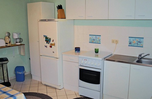 Lassan Apartment | Lake View 1 Bedroom Retreat in Lassan - Rated 10/10
