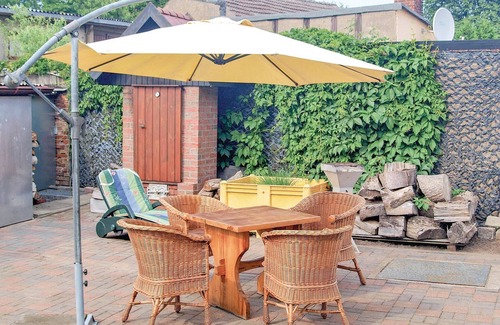 Lassan Apartment | Lake View 1 Bedroom Retreat in Lassan - Rated 10/10