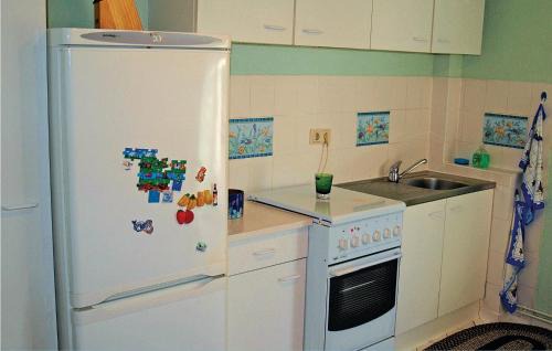 Lassan Apartment | Inviting Apartment in Lassan with Kitchen & Child-Friendly Amenities