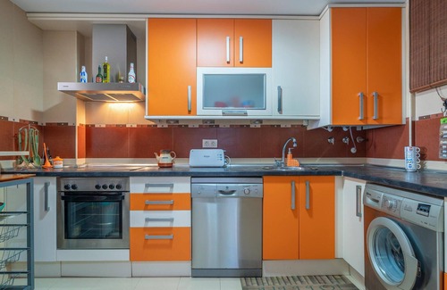 Motril Apartment | Modern 2 Bedroom Retreat with Oceanfront Views in Motril