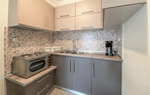 Skaloma Apartment | Pet-Friendly Apartment in Nafpaktos - Great for Families!