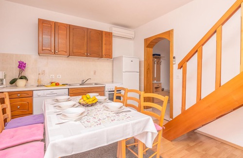 Municipality of Omisalj Apartment | Inviting Oceanfront Apartment in Omisalj, Island of Krk