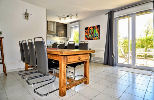 Orange Apartment | Spacious 2-Bedroom Retreat in Orange - Family Friendly & Pet Welcoming