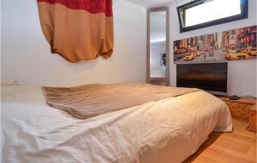 Pujaut Apartment | Inviting Pujaut Apartment with Pool & Family-Friendly Amenities